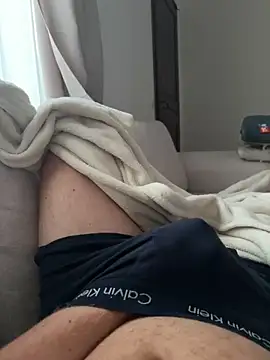 HommeSecret- online show from September 19, 5:46 pm