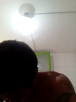 moreno25centimetro online show from December 15, 2:47 pm