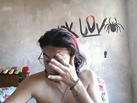 dirty model online show from February 27, 4:50 pm