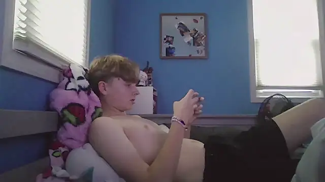 Liam axel35 online show from October 6, 7:51 pm