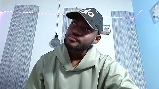 eebony stallion online show from October 25, 3:30 am