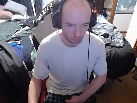 womenhateme69 online show from April 17, 7:00 am