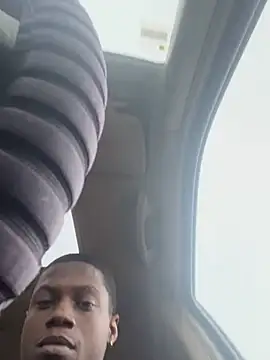 labishyoung25 online show from June 25, 3:50 pm