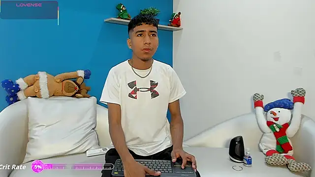 ender h0t online show from December 17, 7:42 pm