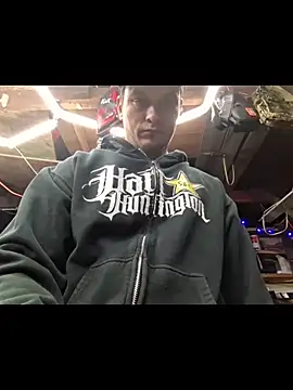 twistafatpipe online show from February 11, 1:49 pm