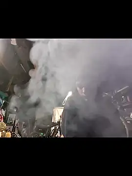 twistafatpipe online show from December 14, 9:11 pm