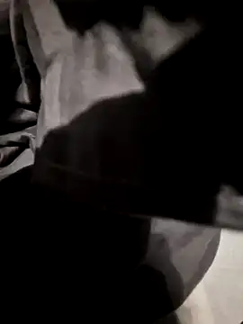 jayvandestx online show from October 18, 9:20 pm