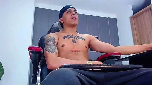 david santos16 online show from November 28, 4:04 am