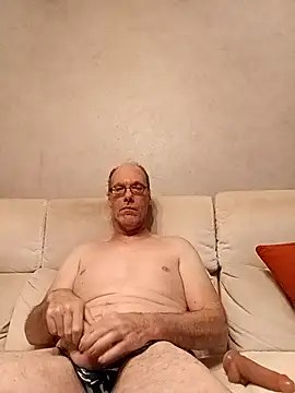 VOSGIEN87 online show from April 3, 8:16 pm