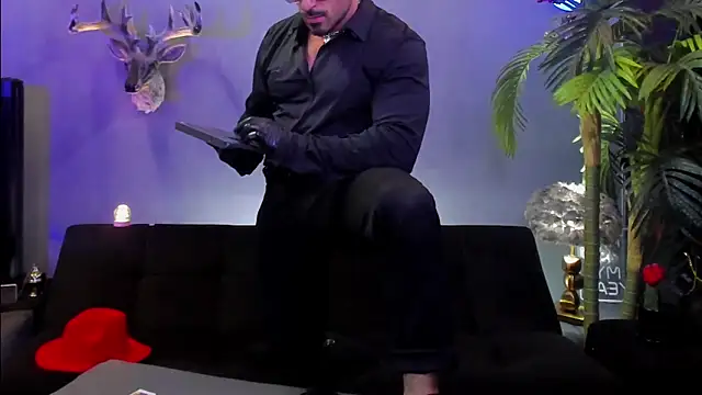 dennis cox1 online show from April 10, 12:01 pm