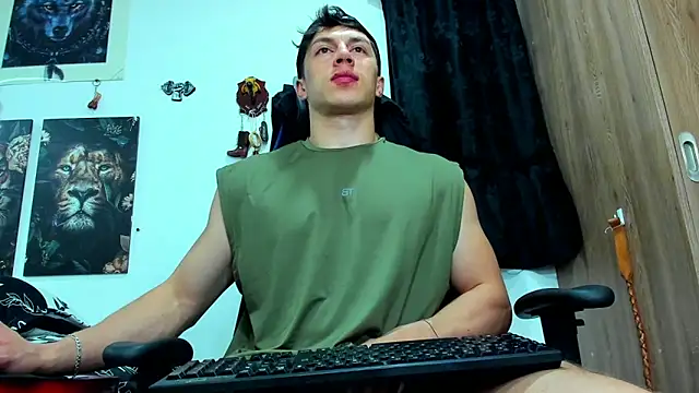 javiersexymann online show from March 4, 5:42 am