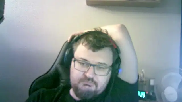 SirAbuser online show from December 19, 7:16 am