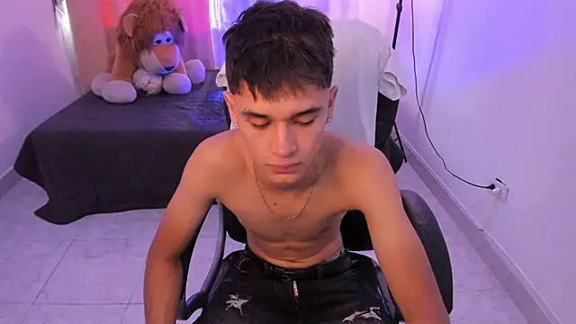 Aron Boyy online show from March 31, 9:16 pm