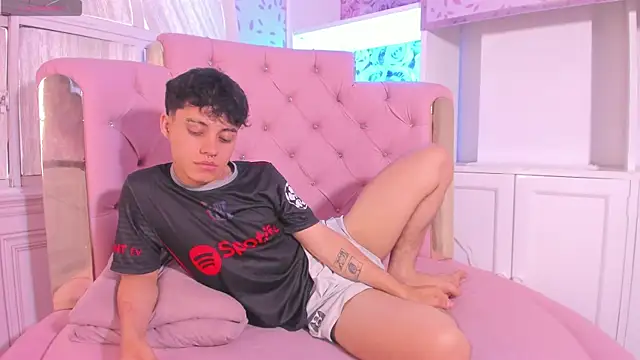 Dani rivass online show from December 18, 1:29 pm