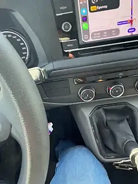 julienCr7 online show from April 17, 10:07 am