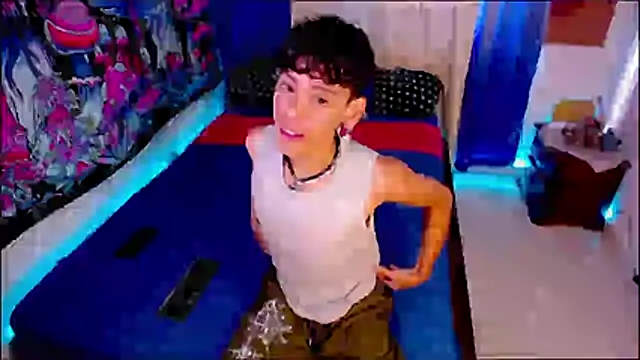 Thedoll ethan7 online show from May 21, 8:13 pm