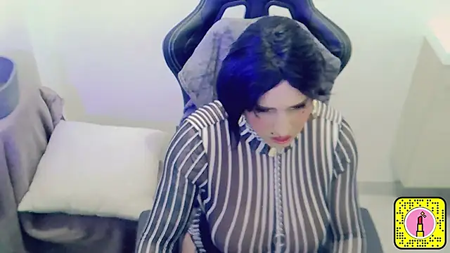 Morgane818181 online show from January 9, 8:14 pm