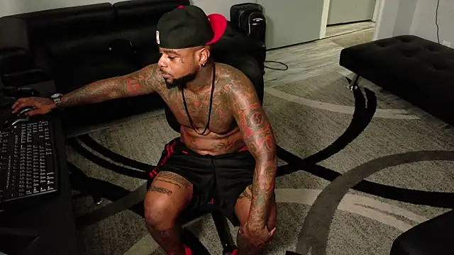 SLANGONDEMHOES online show from March 31, 9:16 pm