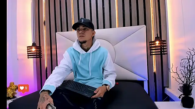 tattoos22 online show from November 15, 1:02 pm