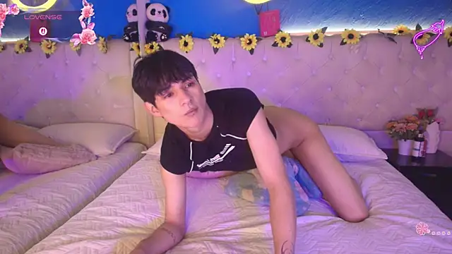 AleAurarashi online show from March 25, 5:44 am