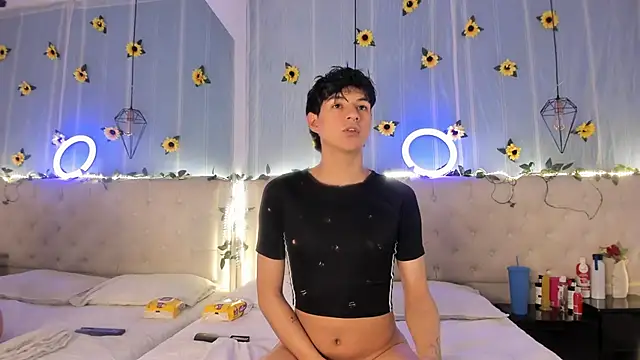 AleAurarashi online show from November 13, 4:28 am