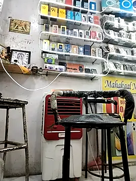 avi007p online show from February 6, 1:30 pm