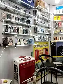 avi007p online show from October 15, 2:13 pm