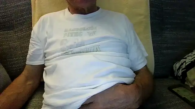 velikifant7 online show from March 22, 7:19 pm