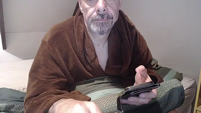 idiotpig66 online show from March 6, 4:38 pm