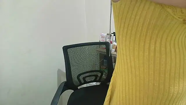 Aphrodities 28 online show from November 12, 9:26 am