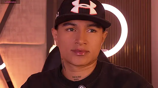 LiamDeep online show from January 15, 9:39 pm