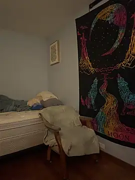 Lunablu13 online show from March 21, 4:49 am