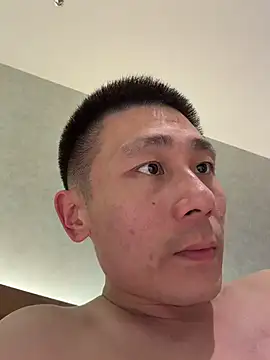 miniyellower online show from December 14, 12:12 pm