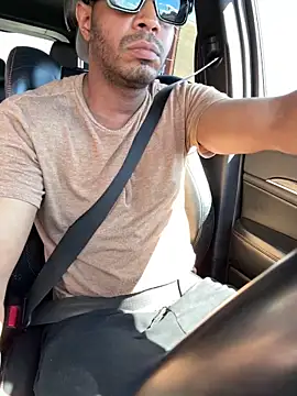 Jariushot3 online show from April 18, 7:07 pm