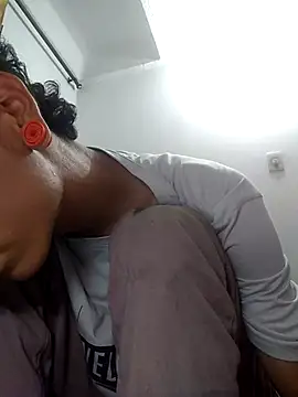 Crxxxsh online show from March 29, 4:12 am