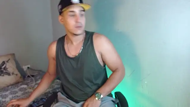 massimo vidal  online show from November 9, 2:59 am