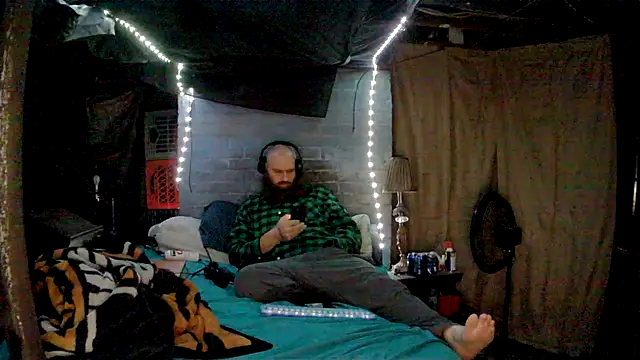 Cowboy815 online show from November 21, 4:33 am