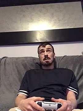 jaycoy22 online show from February 24, 9:26 pm