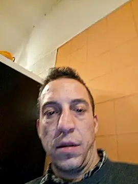 strangerwild online show from November 20, 6:24 am