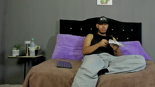  online show from April 11, 12:20 pm