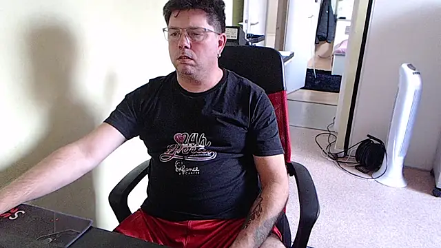 blueandwhite1 online show from October 22, 2:54 pm