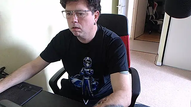 blueandwhite1 online show from March 13, 3:19 pm