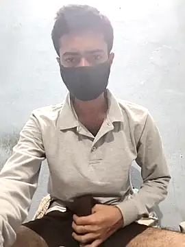 GirlsCrush  online show from October 29, 7:17 pm