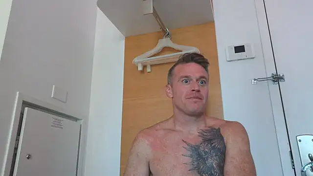DILFiGuess11 online show from July 9, 11:14 am