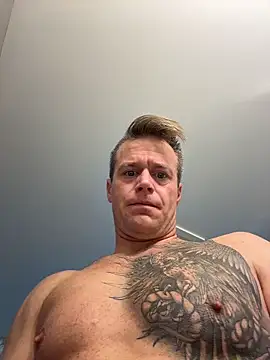 DILFiGuess11 online show from November 23, 4:18 pm