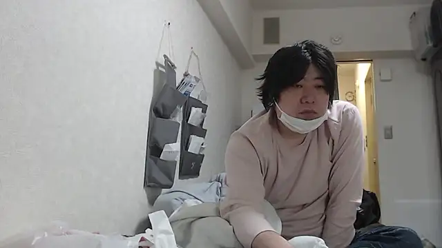 raterate555 online show from February 2, 3:49 am