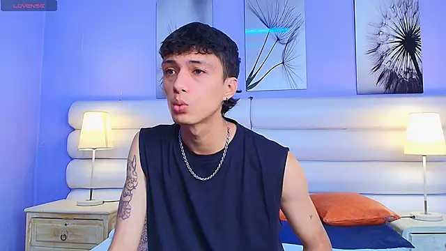 Lean Portman online show from March 18, 3:04 pm