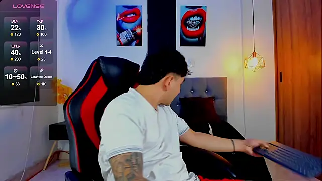 Nicolas James Sc online show from November 15, 12:51 pm