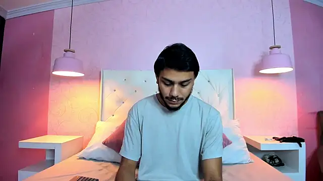 Boss Domiinator online show from April 11, 11:25 am