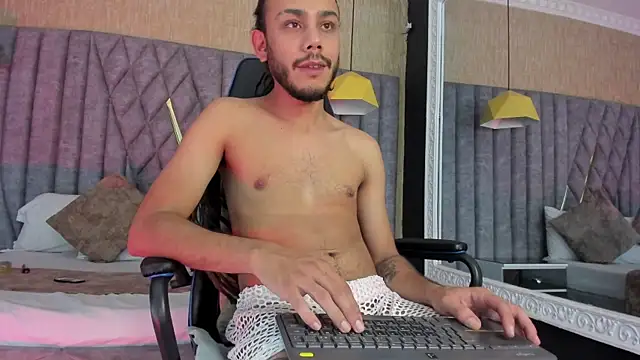 Boss Domiinator online show from November 30, 3:52 am